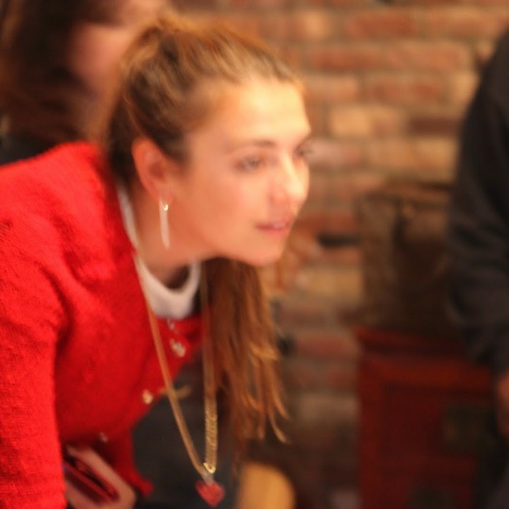 Meet your Posher, Samantha